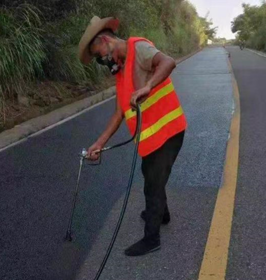 杭州路面喷涂翻新彩色步道施工方案